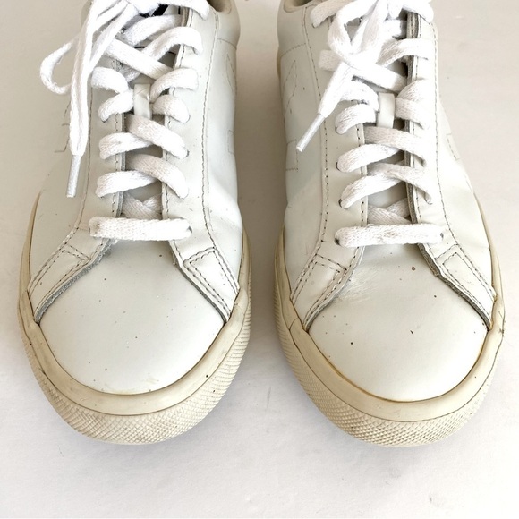 Veja Women's Esplar Low Sneakers - Extra White size 7 - Picture 8 of 13
